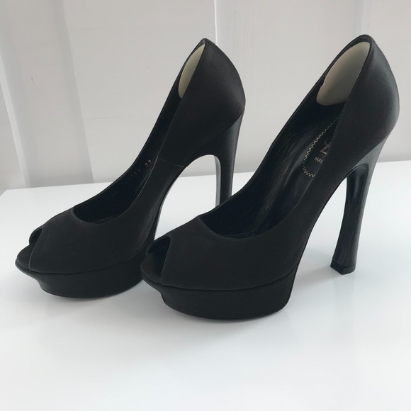 Yves Saint Laurent Pump - Picture 6 of 15